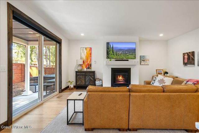 207 Madera Drive, Sandpoint, ID 83864