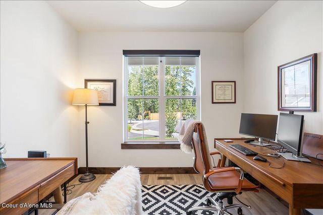 207 Madera Drive, Sandpoint, ID 83864