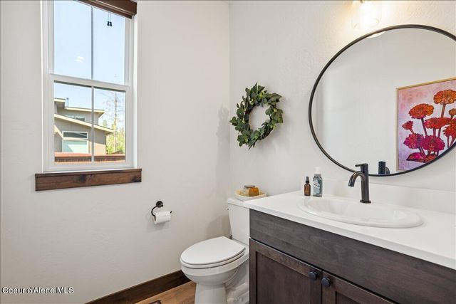 207 Madera Drive, Sandpoint, ID 83864