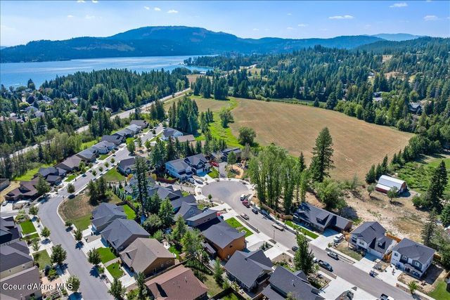 207 Madera Drive, Sandpoint, ID 83864