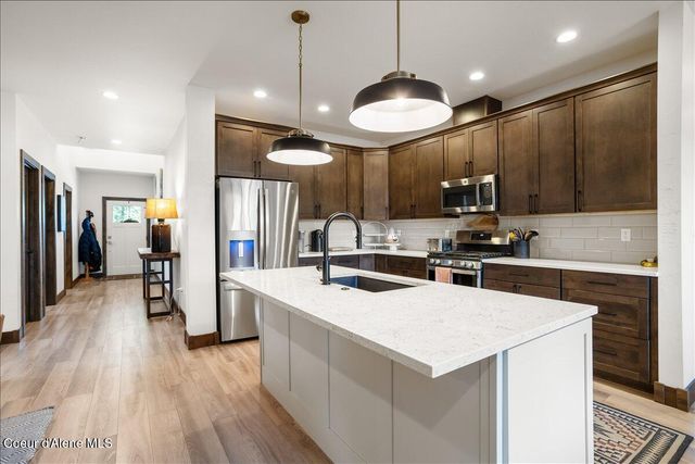 207 Madera Drive, Sandpoint, ID 83864