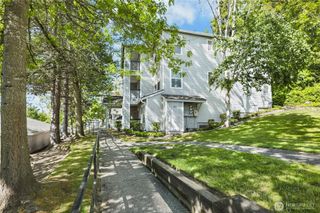 33020 10th Avenue SW #Y304, Federal Way, WA 98023