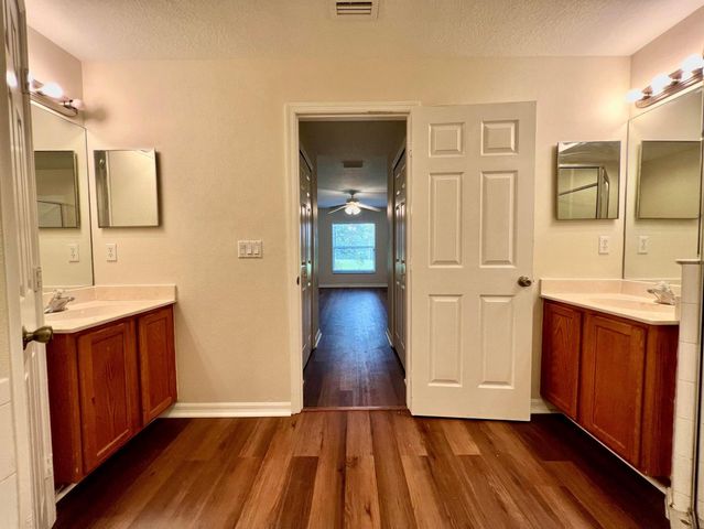 532 SW Kabot Avenue, Port St Lucie, FL 34953