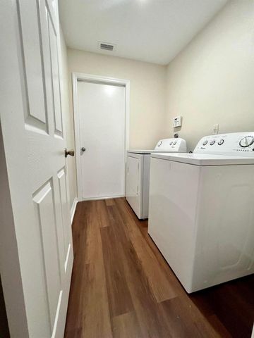 532 SW Kabot Avenue, Port St Lucie, FL 34953