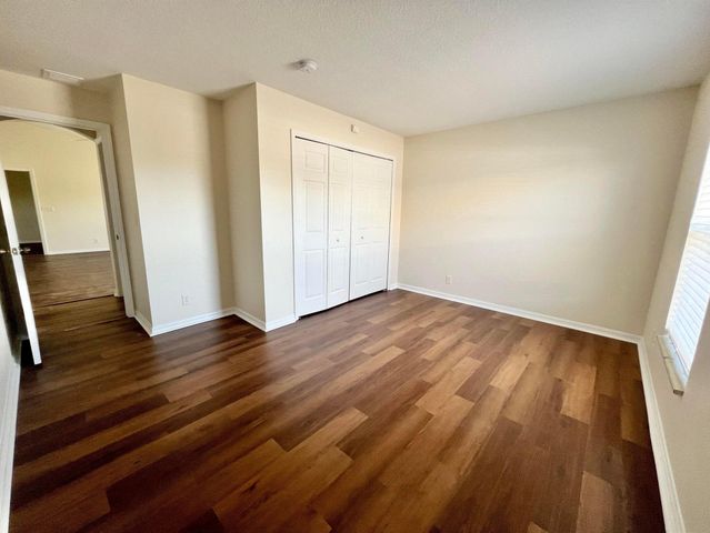 532 SW Kabot Avenue, Port St Lucie, FL 34953