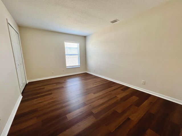 532 SW Kabot Avenue, Port St Lucie, FL 34953