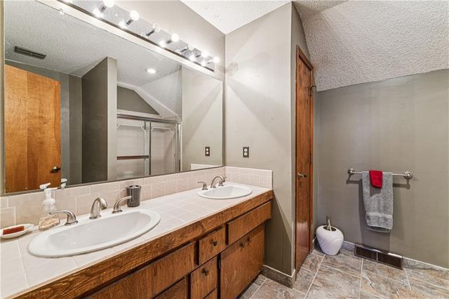 4531 Woodstock Street, Shawnee, KS 66218