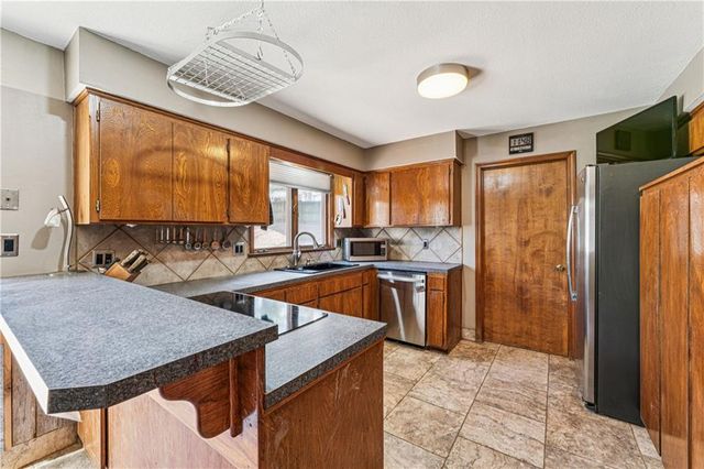 4531 Woodstock Street, Shawnee, KS 66218