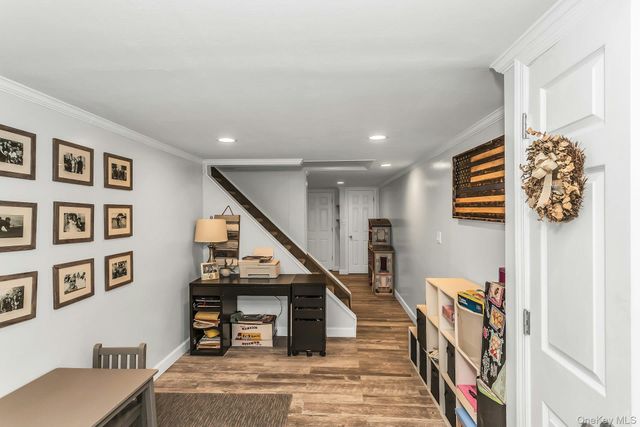 991 Ferngate Drive, Franklin Square, NY 11010
