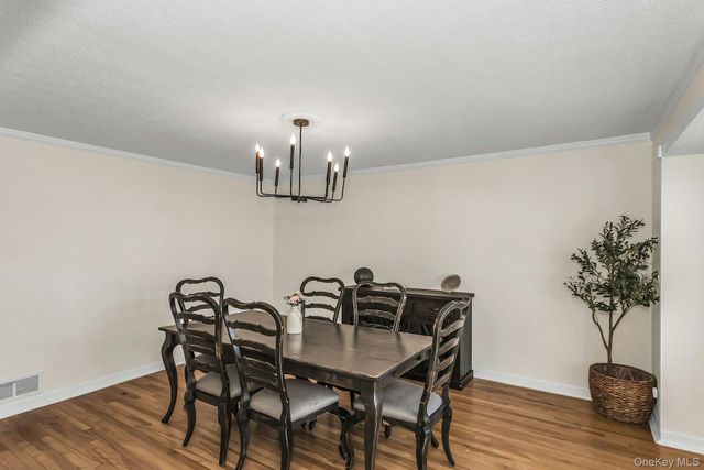991 Ferngate Drive, Franklin Square, NY 11010