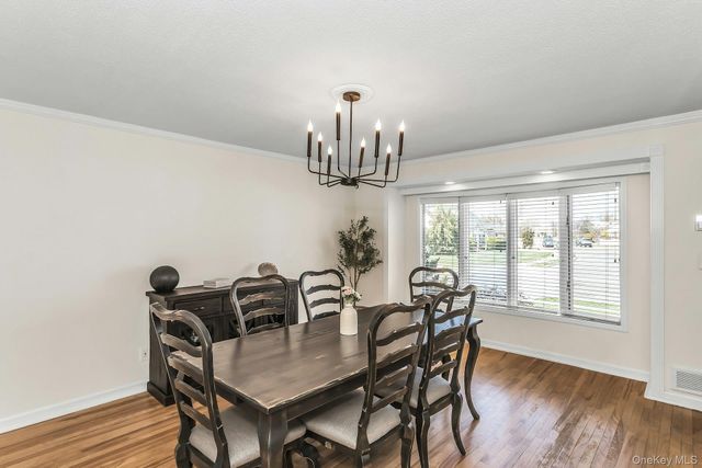 991 Ferngate Drive, Franklin Square, NY 11010