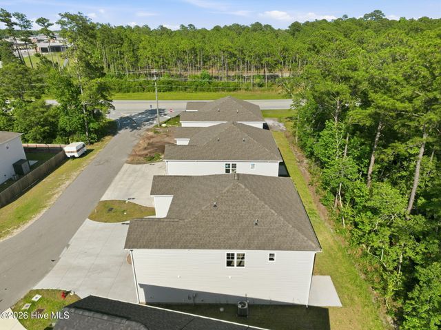 211 Holly Sands Loop, Holly Ridge, NC 28445