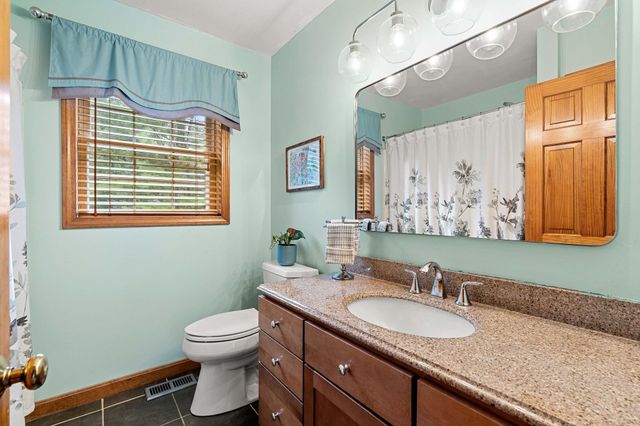 52 Oak Hill Road, Brookline, NH 03033