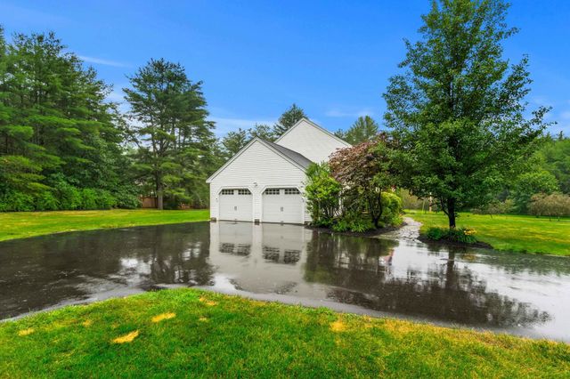 52 Oak Hill Road, Brookline, NH 03033