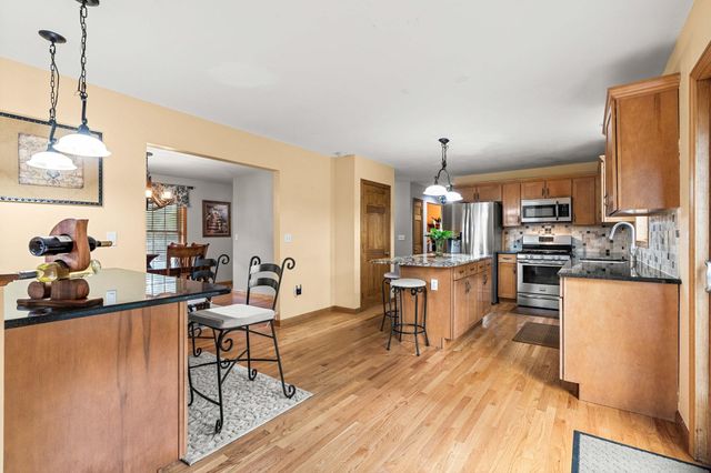 52 Oak Hill Road, Brookline, NH 03033