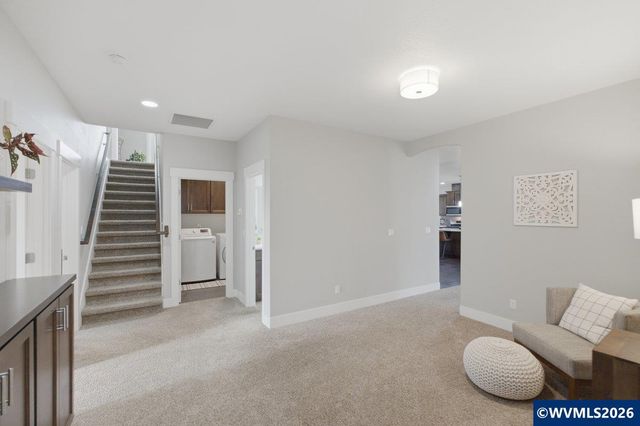 1784 Settlers Spring Dr NW, Salem, OR 97304