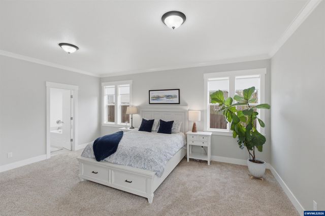 1784 Settlers Spring Dr NW, Salem, OR 97304