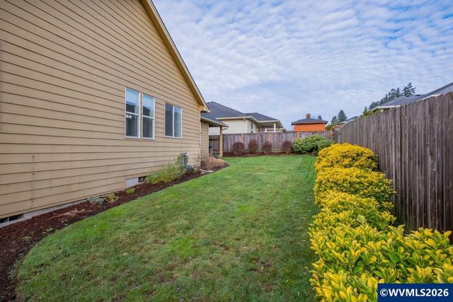 1784 Settlers Spring Dr NW, Salem, OR 97304