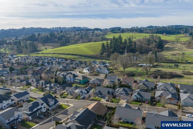 1784 Settlers Spring Dr NW, Salem, OR 97304