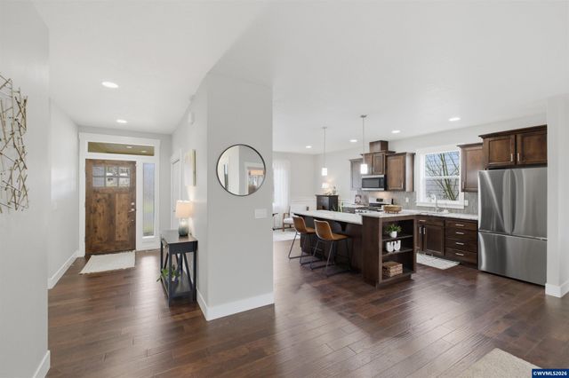 1784 Settlers Spring Dr NW, Salem, OR 97304