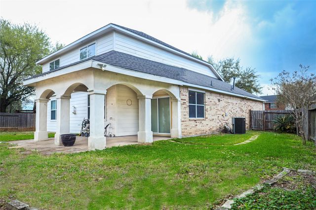 8711 Preston Field Lane, Houston, TX 77095