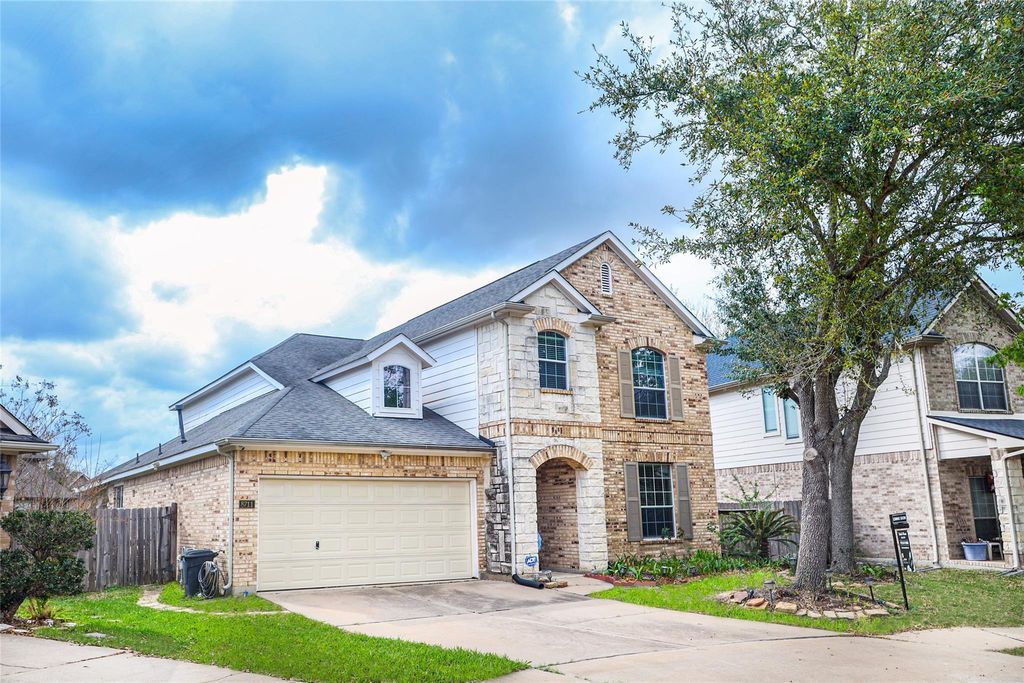 8711 Preston Field Lane, Houston, TX 77095