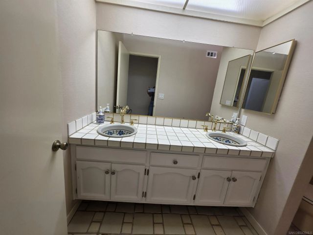 5667 Yerba Anita Drive, San Diego, CA 92115