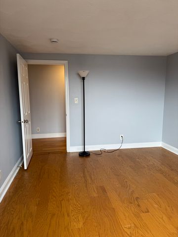 205 Ferry 408, Everett, MA 02149