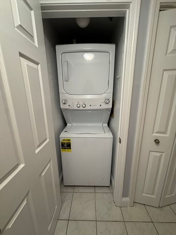 205 Ferry 408, Everett, MA 02149