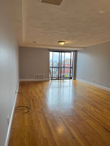 205 Ferry 408, Everett, MA 02149