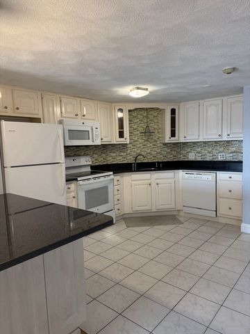 205 Ferry 408, Everett, MA 02149