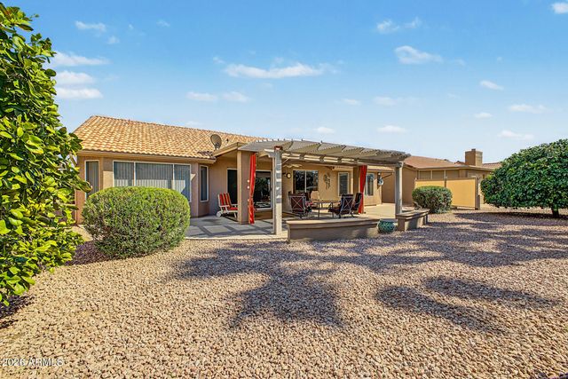 24322 S STARCREST Drive, Sun Lakes, AZ 85248