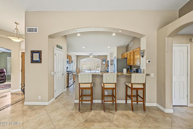 24322 S STARCREST Drive, Sun Lakes, AZ 85248