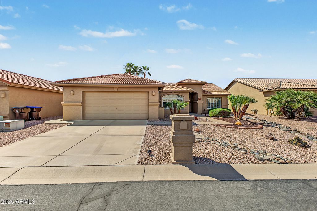 24322 S STARCREST Drive, Sun Lakes, AZ 85248