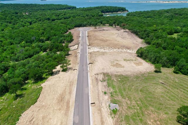 75 S Crescent Drive, Pottsboro, TX 75076