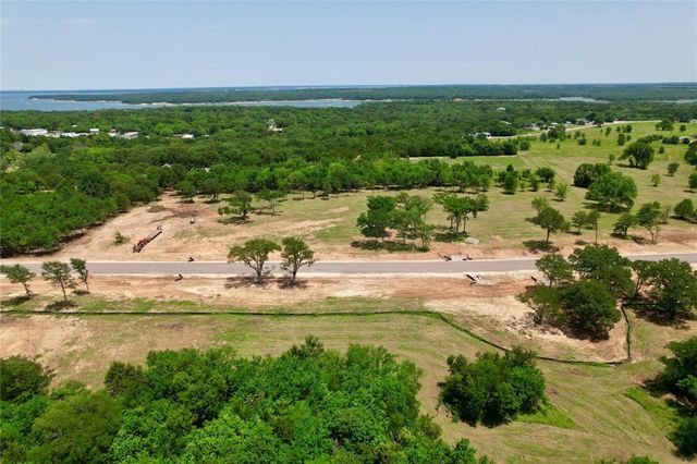 75 S Crescent Drive, Pottsboro, TX 75076