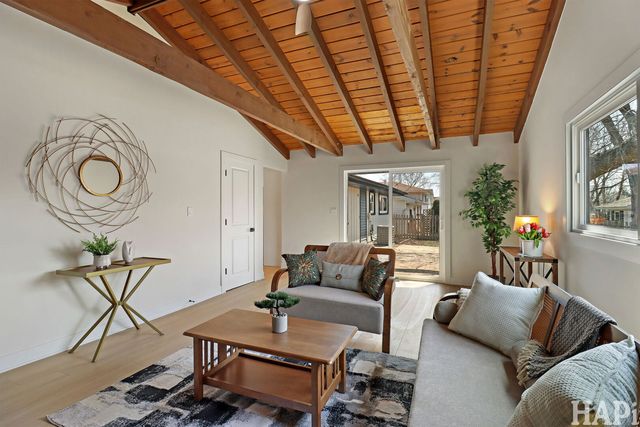 308 Wianno Lane, Schaumburg, IL 60194