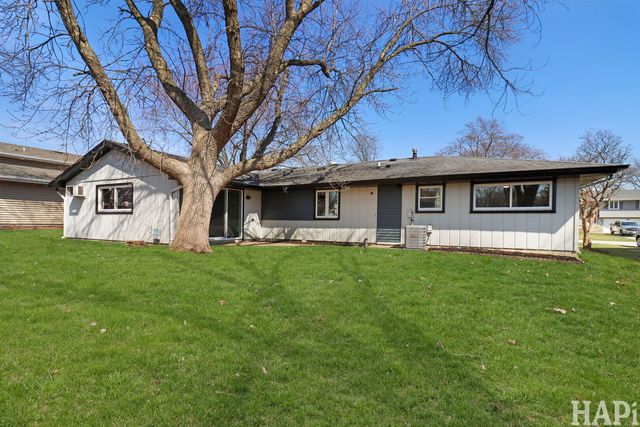 308 Wianno Lane, Schaumburg, IL 60194