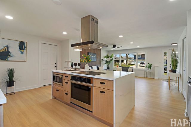 308 Wianno Lane, Schaumburg, IL 60194