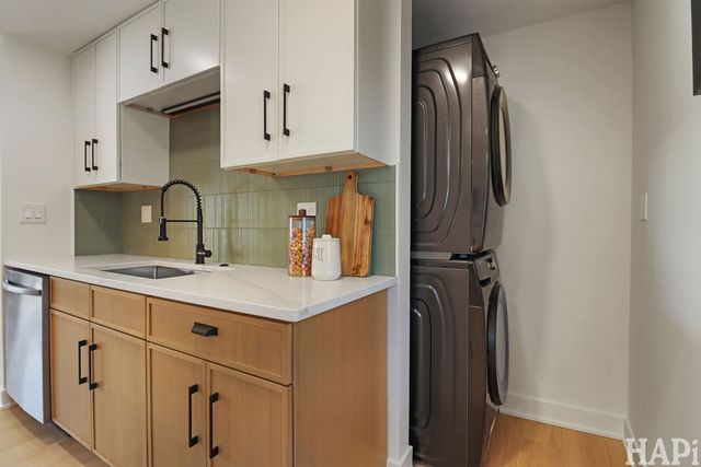 308 Wianno Lane, Schaumburg, IL 60194