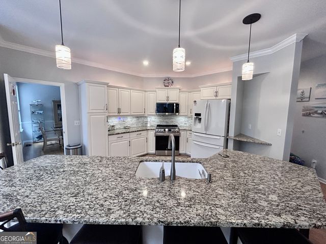 135 Kenton Place, Peachtree City, GA 30269