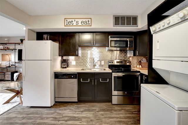 12900 Walden Road 407D, Montgomery, TX 77356