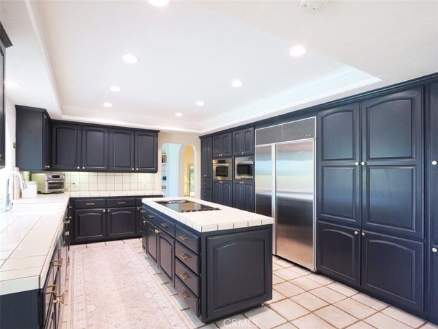 23 Country Meadow Road, Rolling Hills Estates, CA 90274