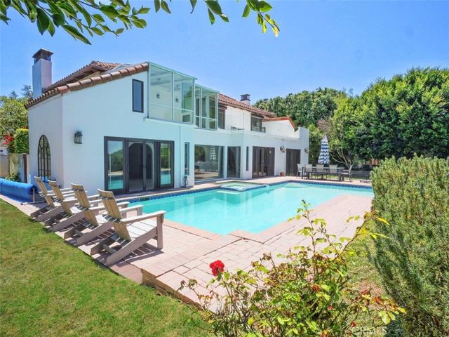 23 Country Meadow Road, Rolling Hills Estates, CA 90274