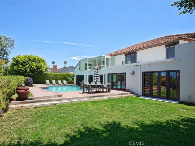 23 Country Meadow Road, Rolling Hills Estates, CA 90274