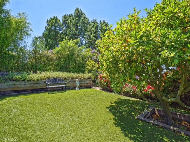 23 Country Meadow Road, Rolling Hills Estates, CA 90274