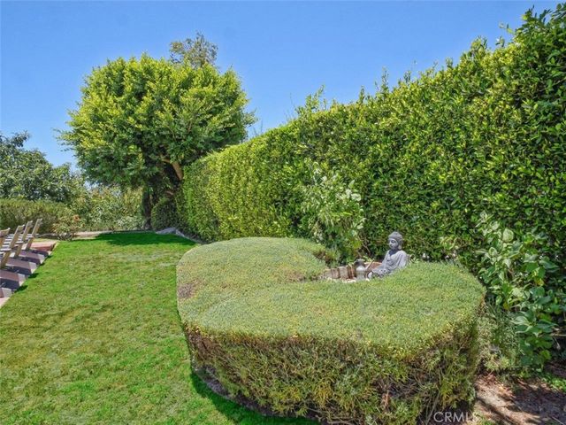 23 Country Meadow Road, Rolling Hills Estates, CA 90274