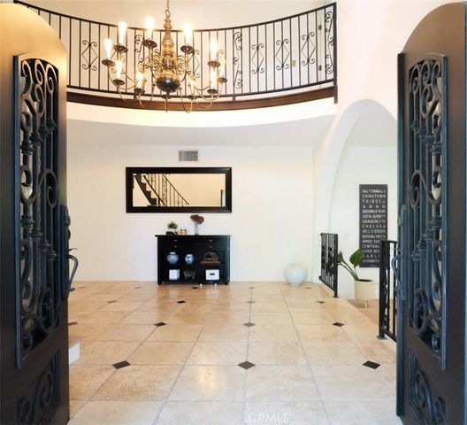 23 Country Meadow Road, Rolling Hills Estates, CA 90274