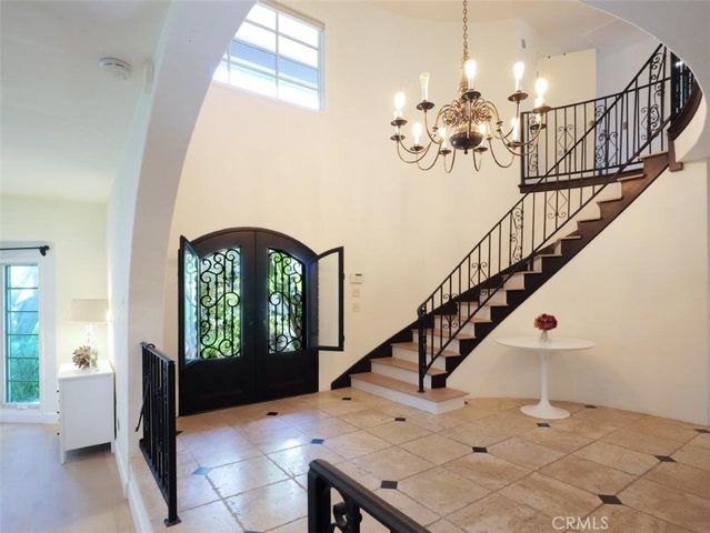 23 Country Meadow Road, Rolling Hills Estates, CA 90274