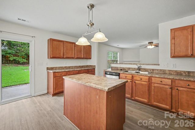 13827 Allison Forest Trail, Charlotte, NC 28278